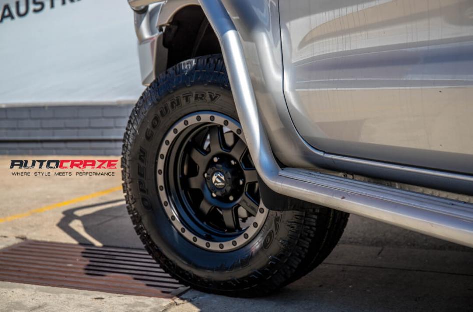 FORD-RANGER-TROPHY-MATTE-BLACK-WITH-ANTHRACITE-RING